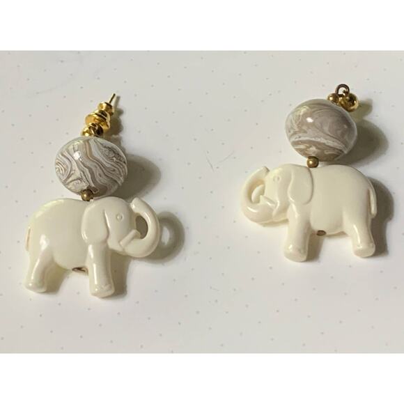 vintage elephant and swirl bead drop earring - Picture 1 of 4